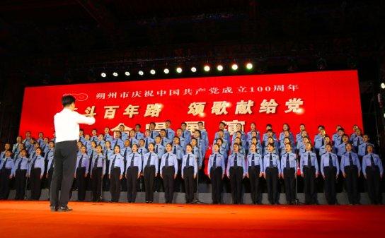 河南省政协委员王厉彩:提升居民满意度 要规范物业服务